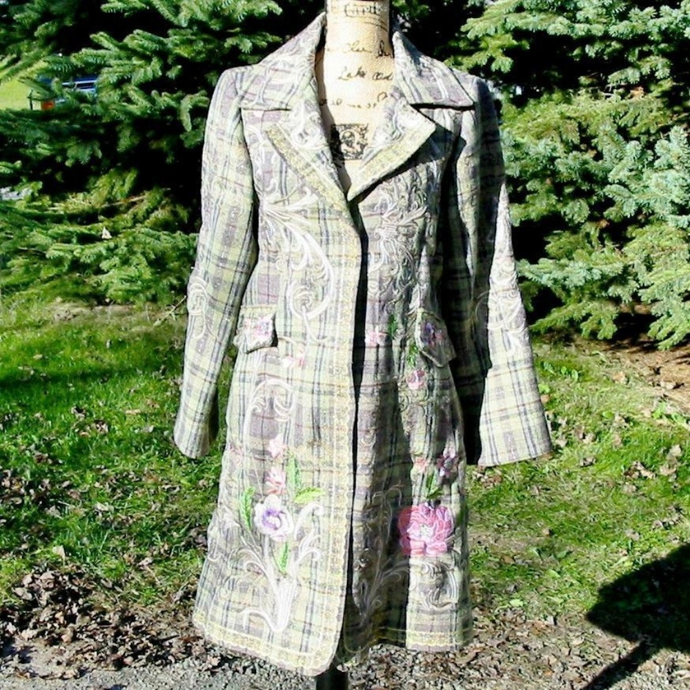 Plaid Biya Embroidered Collector Coat